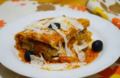 LASAGNES AU POULET-PÂTE FRAÎCHE MAISON AUX DEUX SAUCES ET PARMESAN