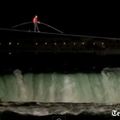 Vidéo : il traverse les chutes du Niagara sur un fil