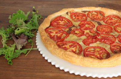 Tarte fine aux tomates, comté & moutarde à l'ancienne d'Ursula