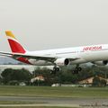 Aéroport: Toulouse-Blagnac(TLS-LFBO): IBERIA: Airbus A330-302: EC-LYF: F-WWKA: MSN:1437. News Colors: Nouvelles couleurs.