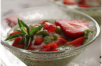 Verrine petits pois menthe, rillettes de thon yuzu, fraises......