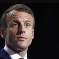 MACRON L'IMPOSTEUR D' UN MONDIALISME EN PERDITION... AVEC LUI LA FRANCE COULE ET SE MEURE 