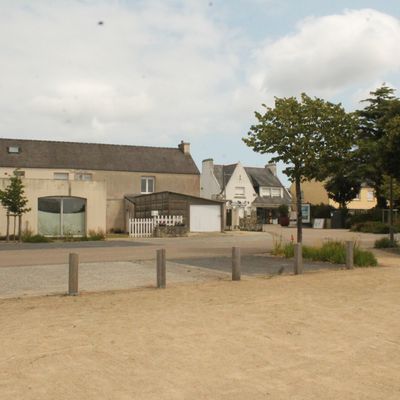 584 1) Plouénan 8,5 Bara Biniguet Prat Per lav Kéréver st épuration Kerraroux Kerbenglaour Lanvaden Ty Duff Méchou Run Kerleverien Vras Parc Kerellen Pra Per R ar Prajou 