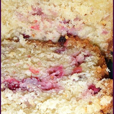 Cake aux groseilles et aux amandes