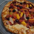 Avec retard, tarte rustique aux fruits d'été...  