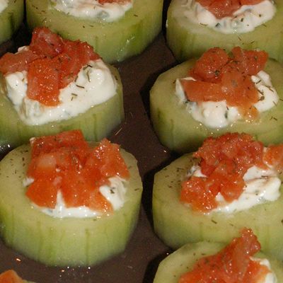 Bouchées apéritives de concombre au saumon fumé (- de 0.5 PP par bouchée)