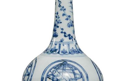 A blue and white bottle vase and a dish for the Portuguese market, Ming dynasty, Jiajing period, circa 1540-1550