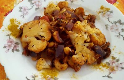 CHOU-FLEUR SAUTÉ AU CURRY