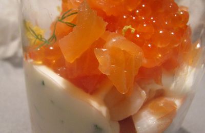 Petit avant-goût de fête... Verrine saumon, crevettes et oeufs de truite