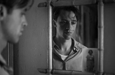 [CRITIQUE] L'ETRANGER -Quand François Ozon éclaire la personnalité de l'insaisissable Meursault