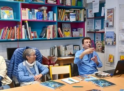 Invitation à la bibliothèque des Amis de la bienvenue