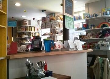 Une pause en famille au Petit café du monde entier {lieu définitivement fermé}