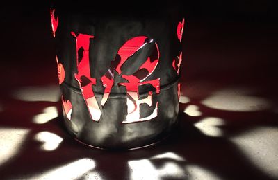 Une (nouvelle) lampe LOVE avec une bouteille de gaz, pour l'extérieur