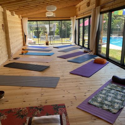 Association AUM Yoga - Centre de bien-être - 06.22.14.00.33