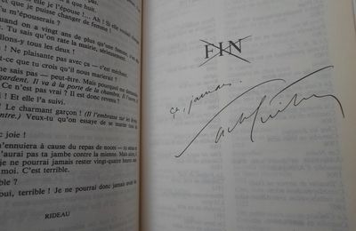 Sacha Guitry, signature