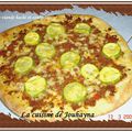 Pizza viande haché/courgettes et salade