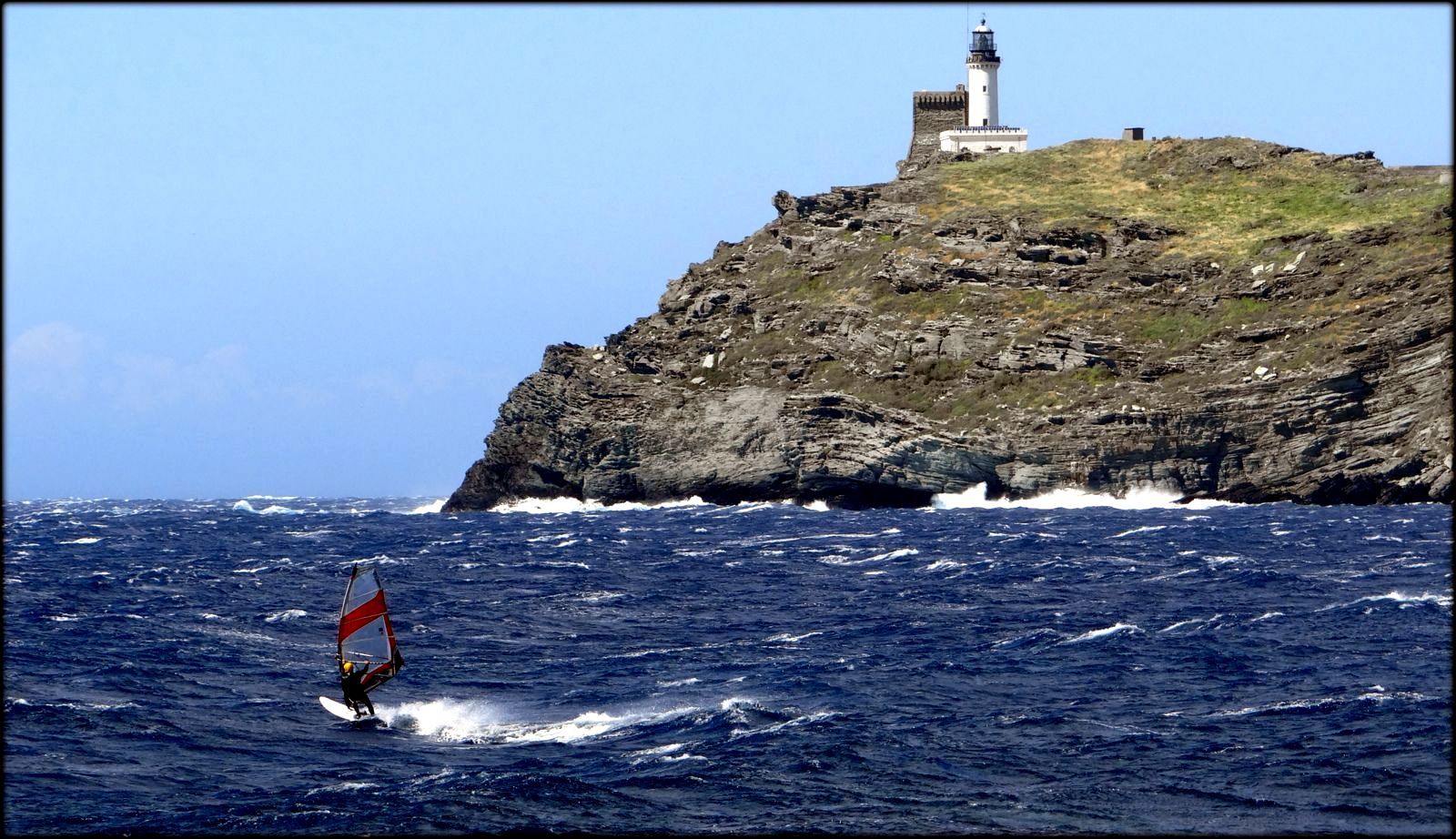 CAP CORSE - A  GIRAGLIA - AVENTURE - LIBECCIU - PROSE - WINDSURF -  PUFFIN CENDRE , CRISTIAN GEORGES CAMPAGNAC, MARIN, CORSICA GO56