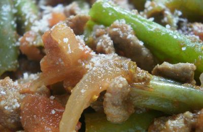 Haricots verts à la bolognaise.