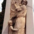 Représentations féminines sur les monuments aux morts