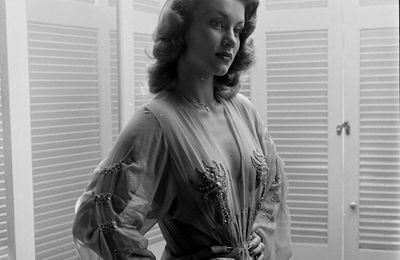 LINDA CHRISTIAN