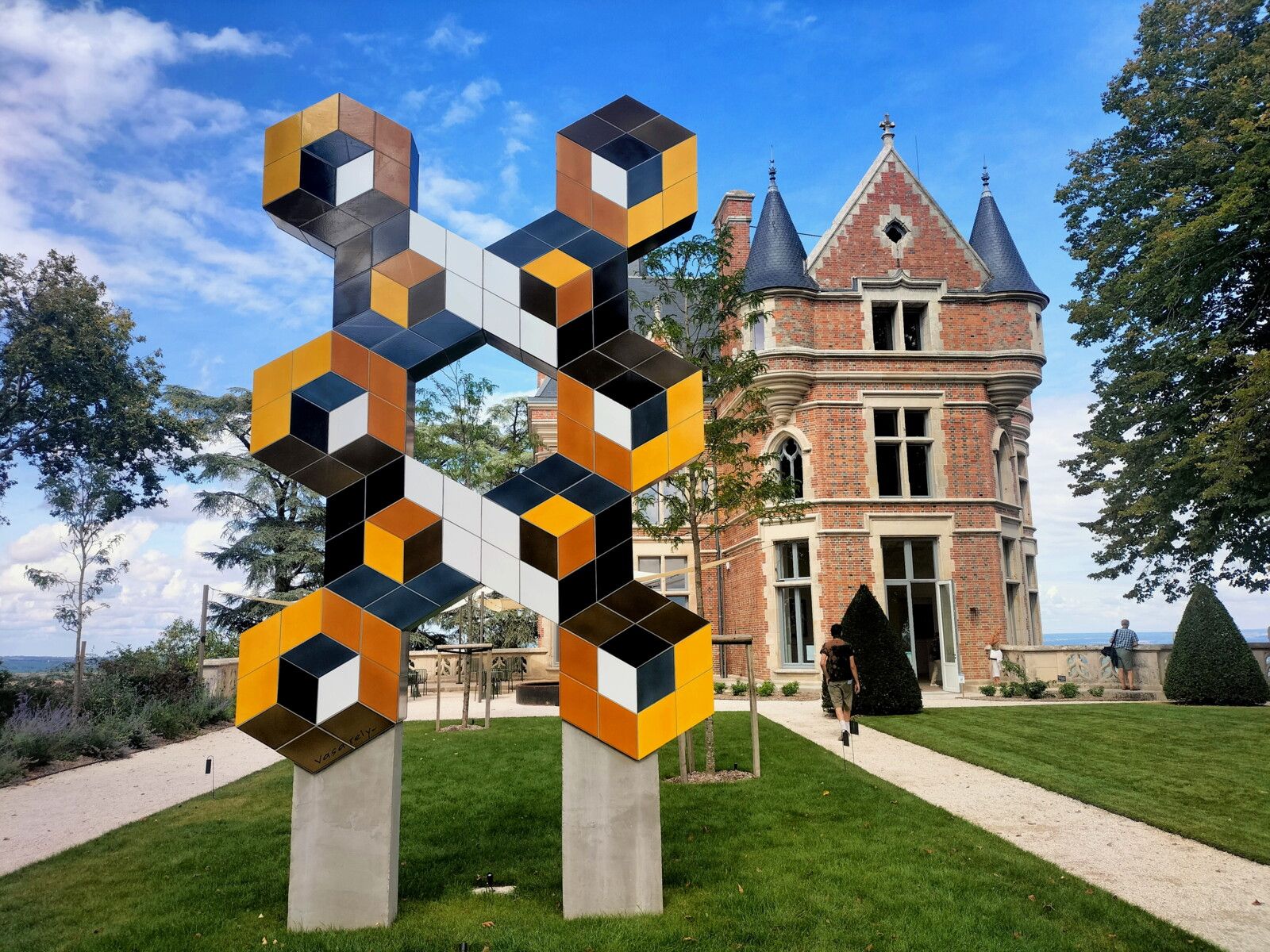 Sancerre, parc du château, expo Vasarely (18)