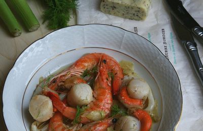 Saint Jacques, crevettes et calamars au fenouil et beurre Bordier aux algues