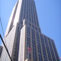 The Empire State Building qui 'eclaire d'une