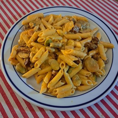 Penne rigate et poulet aux fèves à la crème de chorizo