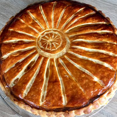 Galette des rois a la crème d'amande et au lemon curd 
