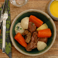 Un pot au feu pour accompagner la sauce curcuma, lait de coco, citron