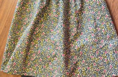 Blouse à bretelles volantées