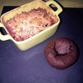 Le fondant au chocolat et son crumble de quetsches