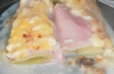 Poireaux au jambon avec sauce béchamel légère