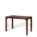 Table en bois d'orme reposant sur quatre pieds se terminant en volutes.Chine, province du Shanxi, XVIIe siècle. 
