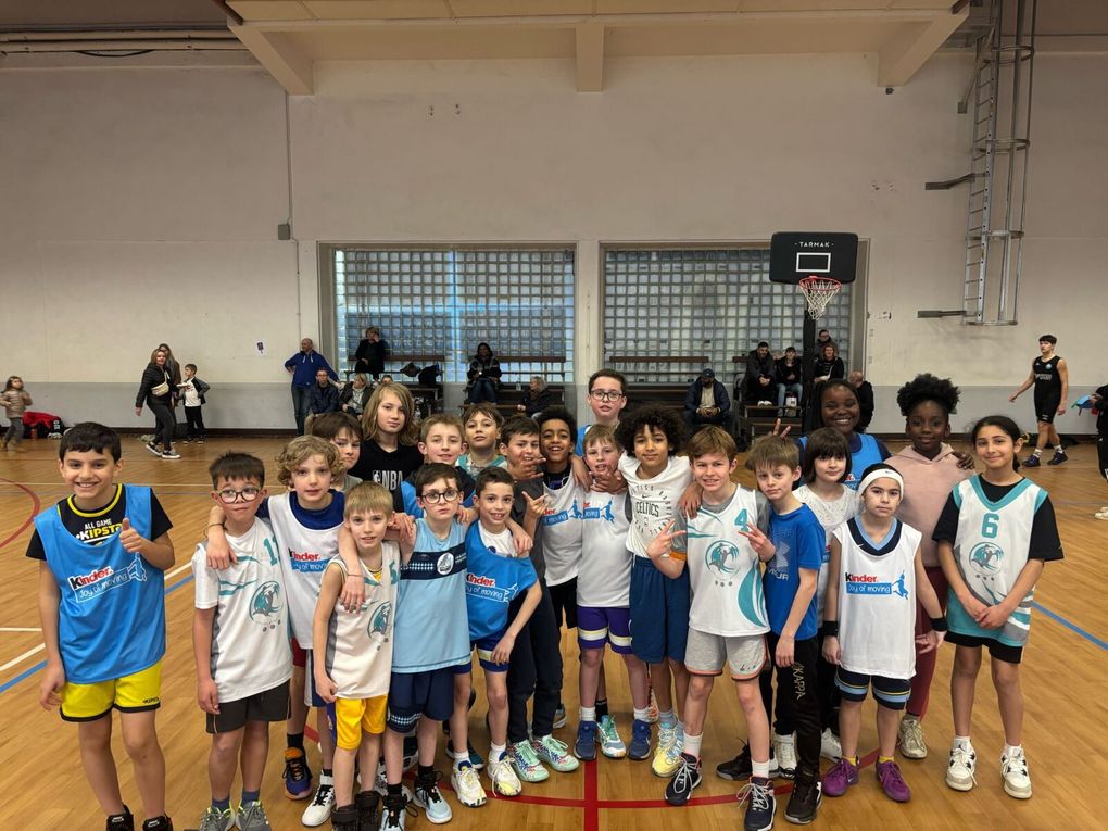 Les basketteurs font du ski