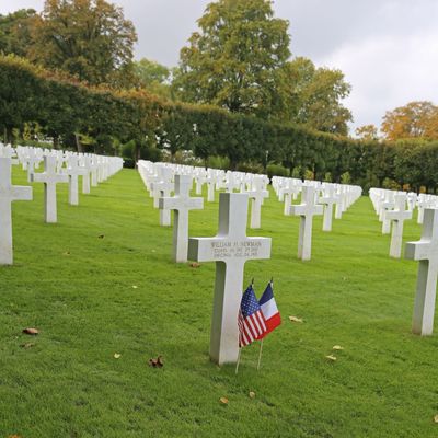L'ARMEE SILENCIEUSE DES TILLEULS DU CIMETIERE AMERICAIN DE ROMAGNE SOUS MONTFAUCON, 55110. Visite du 09 octobre 2025.