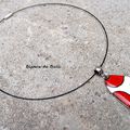 COL321 - Pendentif géométrique en émail rouge et blanc