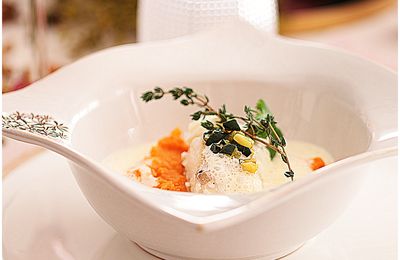 Dos de cabillaud à l'écrasé de patates douces et courgettes, espuma lait de coco.....Un plat de fête!!!!