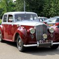 La Bentley mark VI saloon de (1946-1952)(Retrorencard juin 2010)