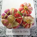 ♥ LENAIG ♥ Broche textile japonisante fleurs potirons - Les Yoyos de Calie