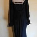 R1157 : Robe noire hippie 70's T.38