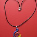 Collier fimo : spirale arc en ciel