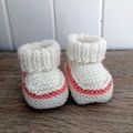 Des touts petits chaussons pour une toute petite fille!