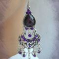 Boucles d'Oreilles Pranee Style Oriental Perle et Strass Violet Argent du Tibet