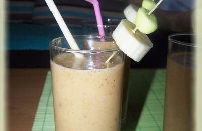 Smoothie à la banane et aux cacahuètes