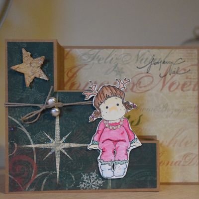 Petit renne en rouge et vert