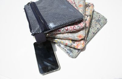 MINI SERIE DE POCHETTE IPHONE TACTILE