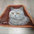 Peinture sur cuir : un chat persan 