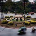 Rond-point à Lahore (Pakistan)