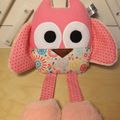 Doudou hibou rose grandes pattes